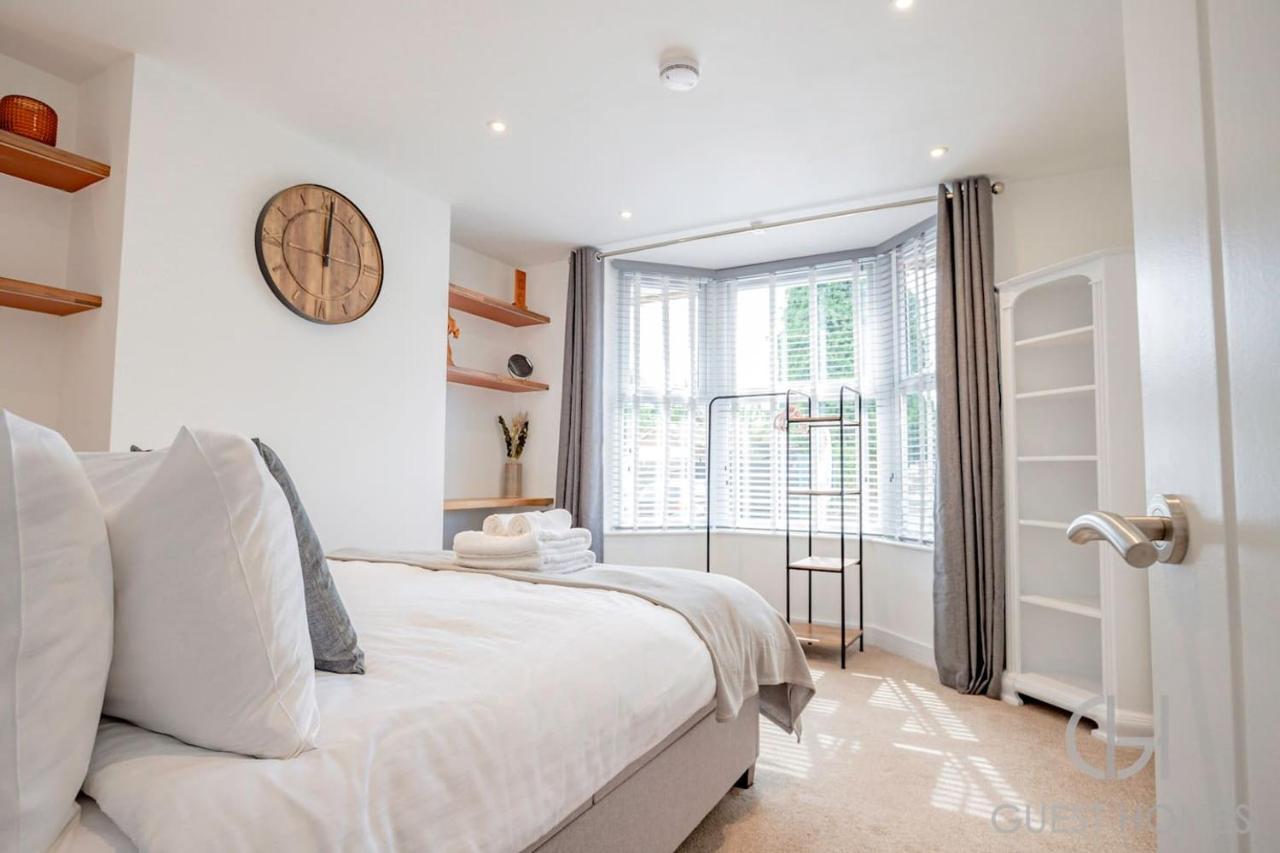 Guest Homes I Friar Street Flat เฮริฟอร์ด ภายนอก รูปภาพ