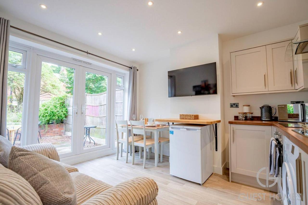 Guest Homes I Friar Street Flat เฮริฟอร์ด ภายนอก รูปภาพ